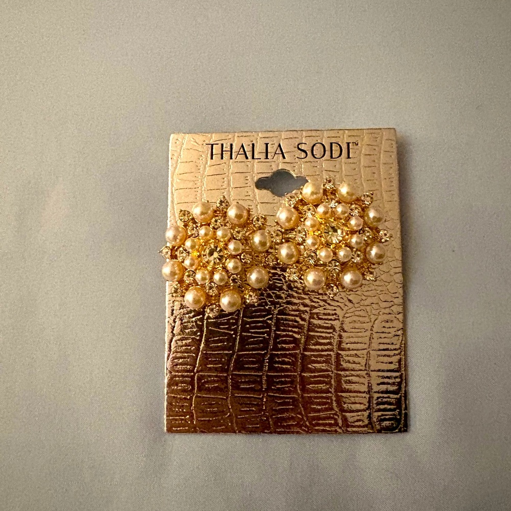 NEW Thalia Sodi Gold Pearl Cluster Earrings